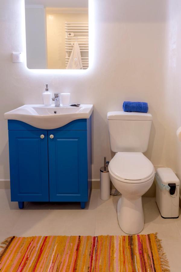 Blue And White Apartment Vipgreece Athén Kültér fotó